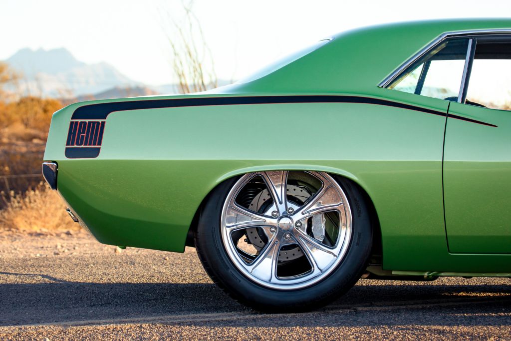 Close-up of the hand-painted "HEMI" pinstriping on the rear quarter of the 1971 Plymouth 'Cuda