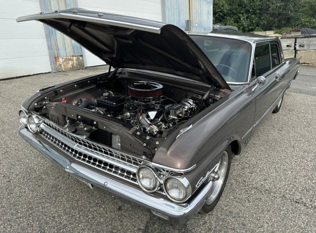 #524 – 1961 Ford Galaxie-60.jpg