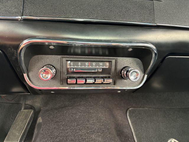 Radio1.JPG