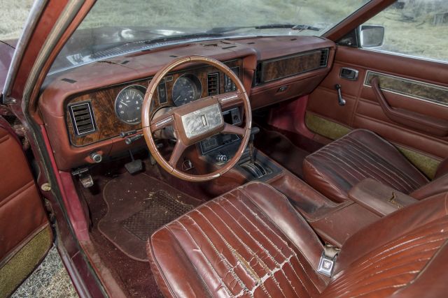 1981 Ford Fairmont Durango 061.JPG