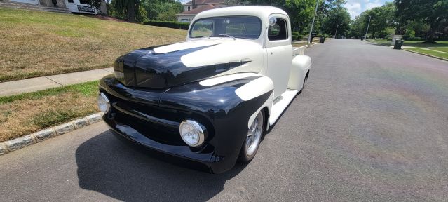 1951 Ford F1 Pickup Hot Rod