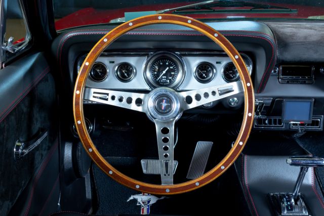 3102 Mustang Resto-mod 48.jpg
