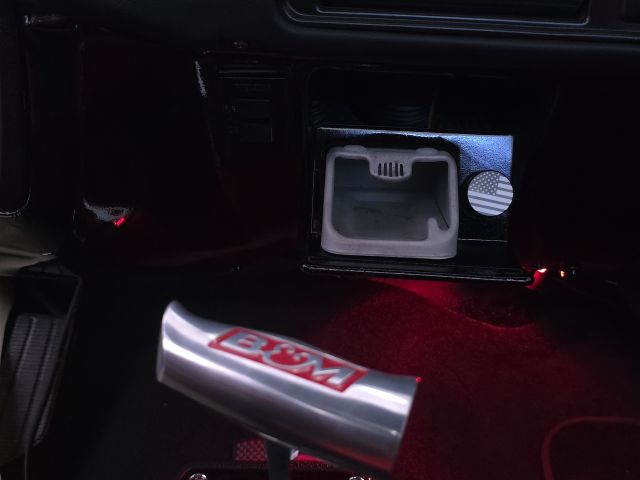 interior  ashtray.jpg