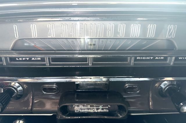 #524 – 1961 Ford Galaxie-40.jpg