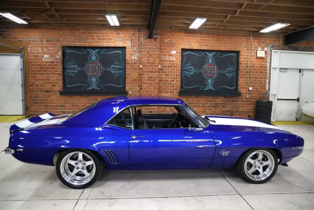 1969-chevrolet-camaro-super-sport-replica (29).webp