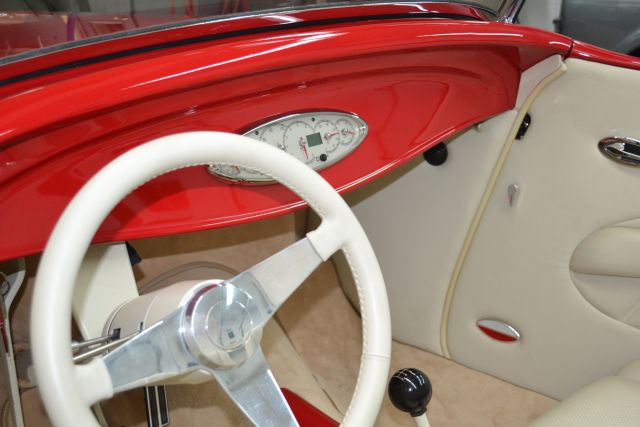 #653 – 1934 Ford Roadster-30.jpg