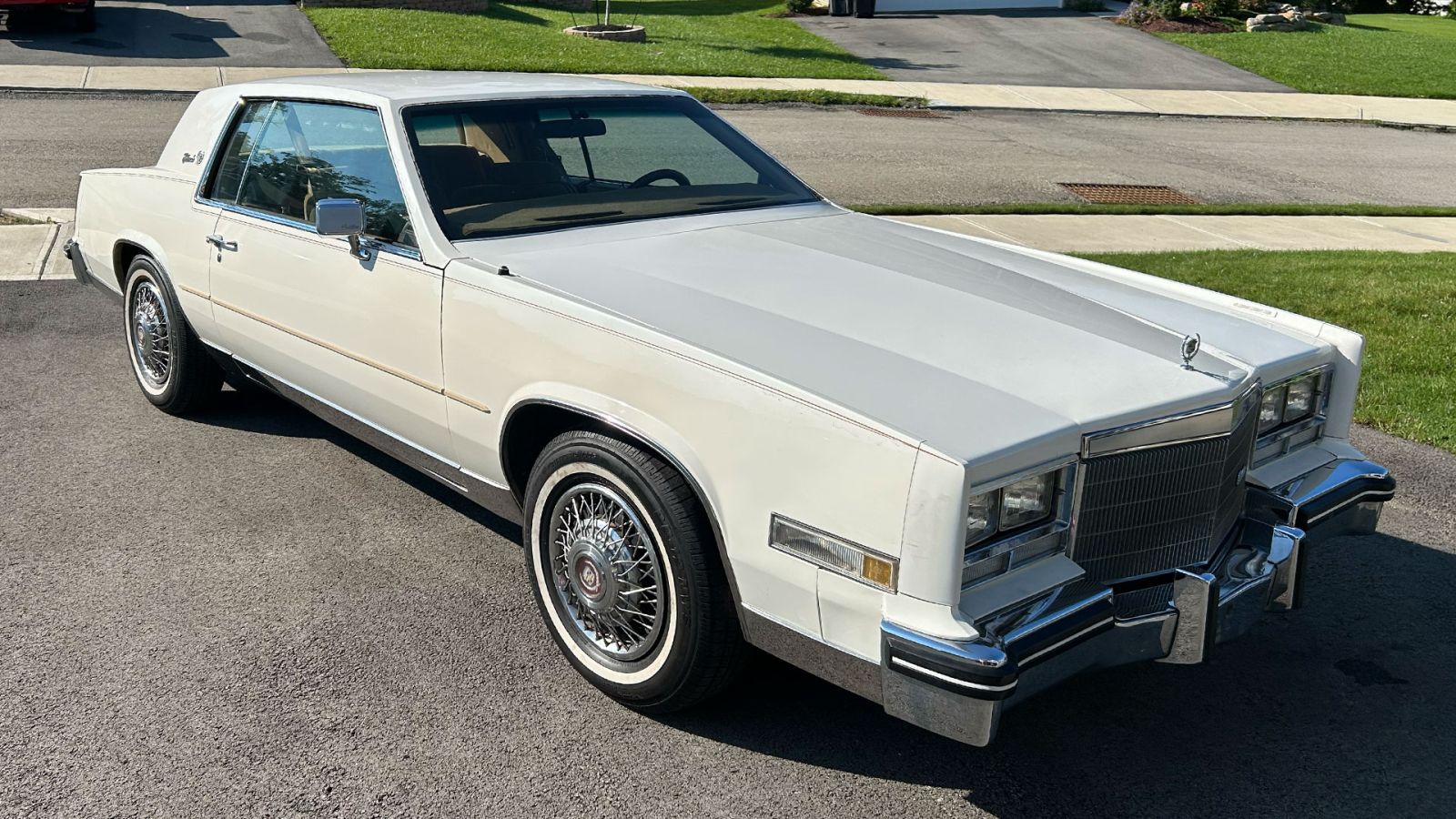 white-caddy-hero.jpg