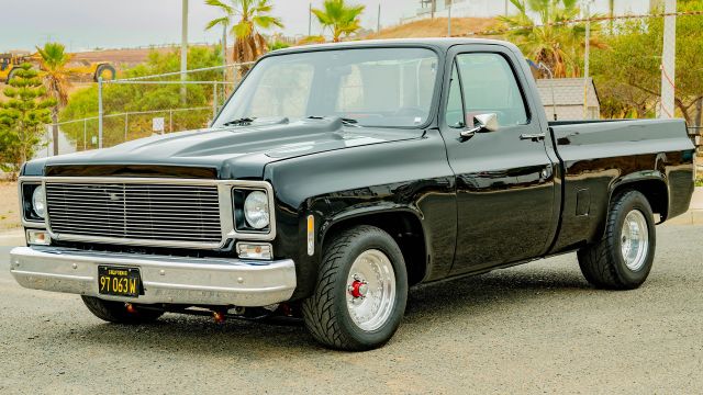 74-black-c10-hero.jpg
