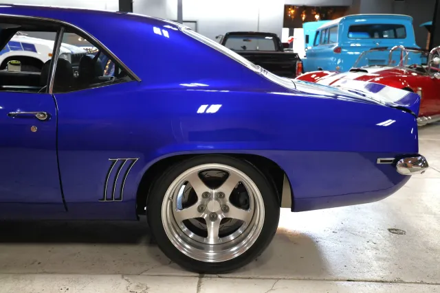 1969-chevrolet-camaro-super-sport-replica (60).webp