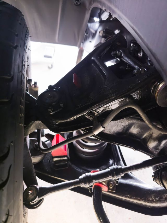 front suspension top view.jpg