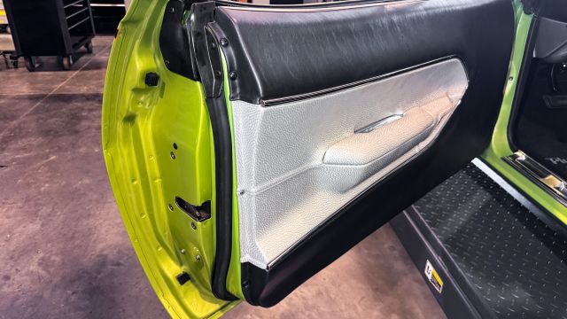 71Cuda-185.jpg