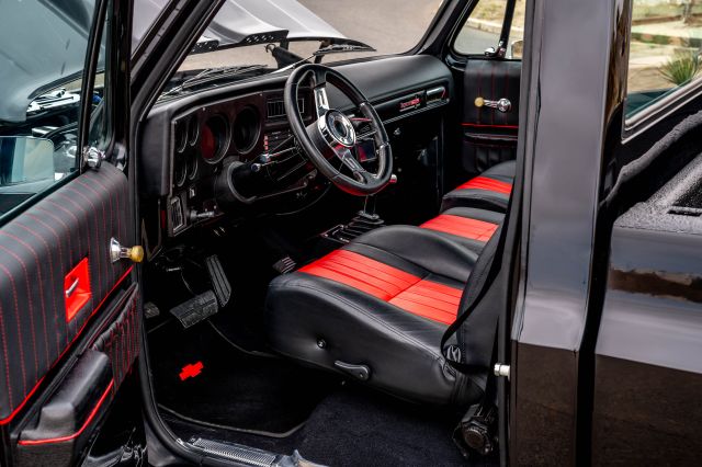 interior seats view 2.jpg