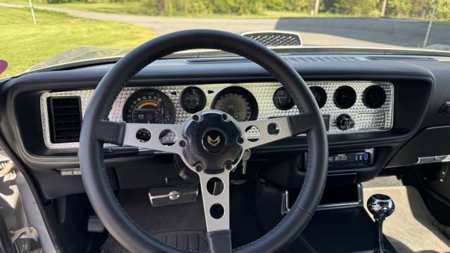 1976 TA Interior 7.jpg