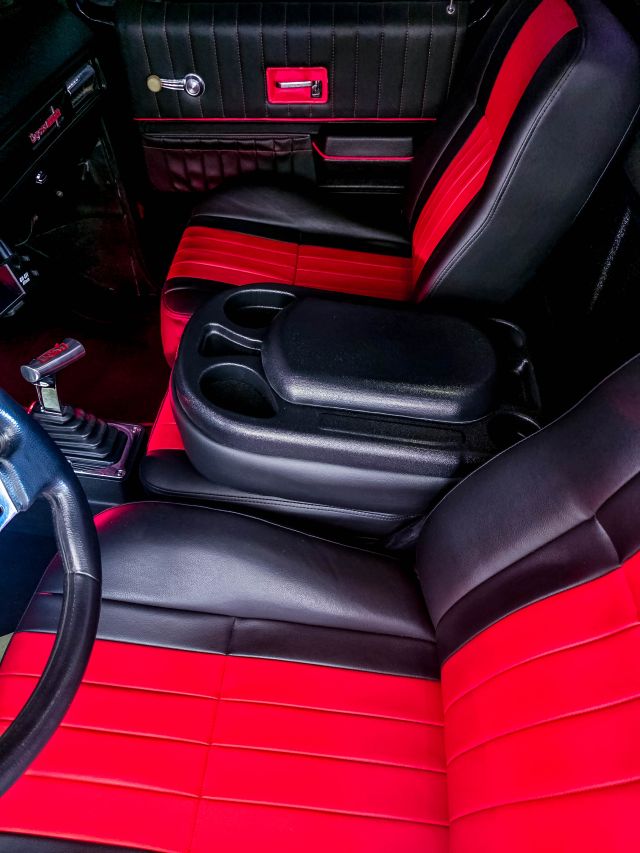 interior center console.jpg