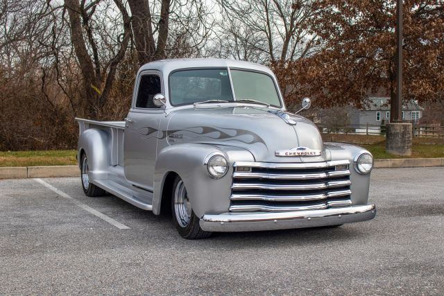 LOT_496_1949_Chevrolet_County_C-221.jpg