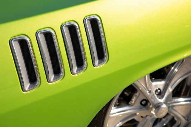 71Cuda-40.jpg