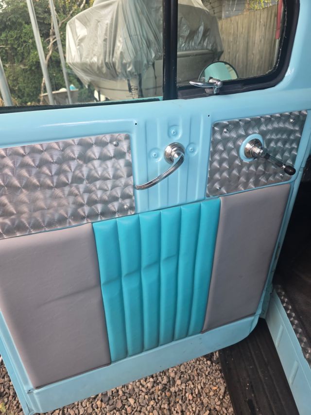 lft door panel.jpg