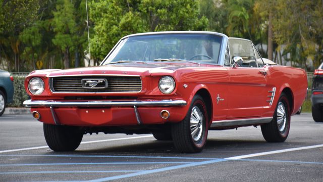mustang-convertible-hero.jpg