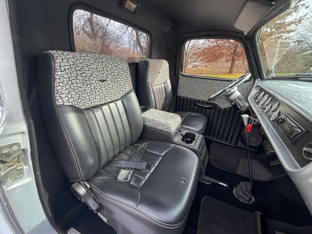 LOT_496_1949_Chevrolet_County_C-263.jpg