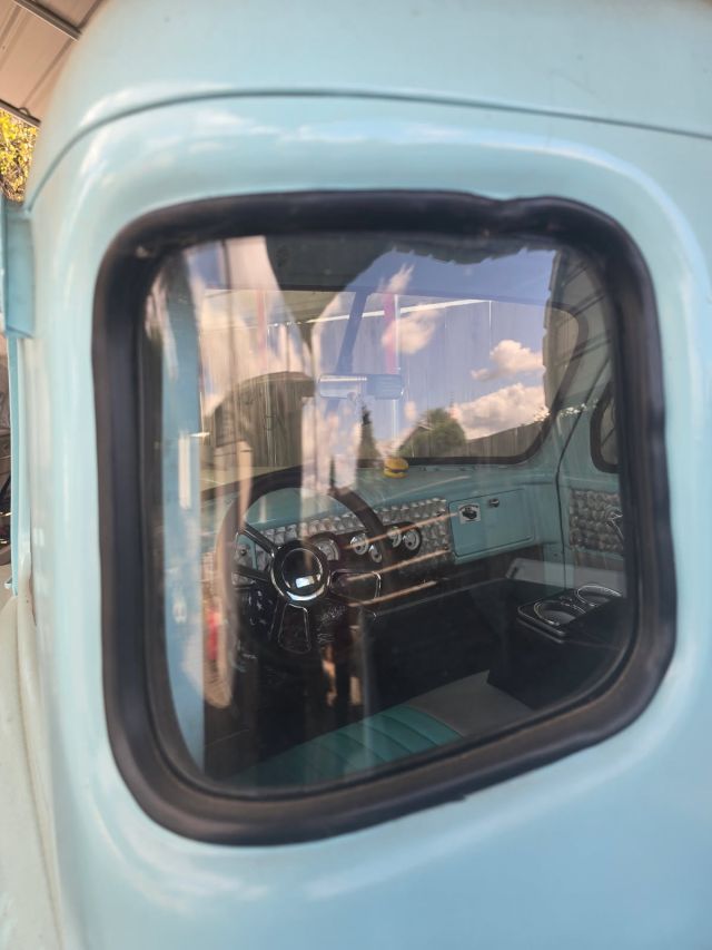 lft rear window.jpg