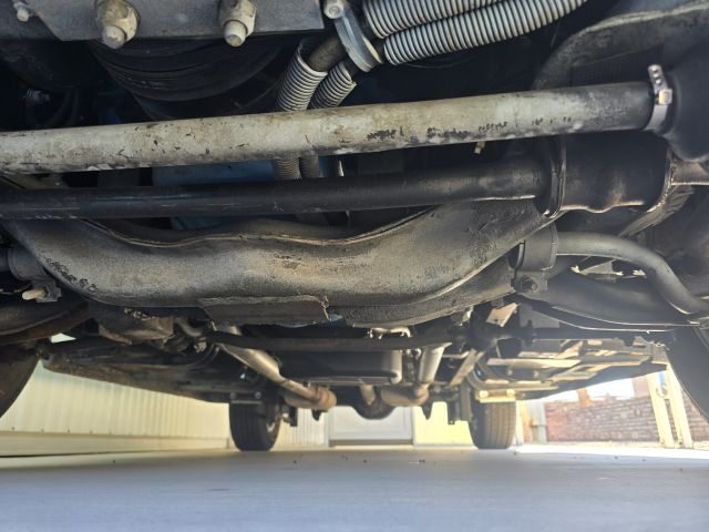 Under carriage.jpg