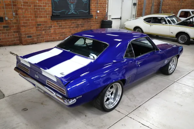 1969-chevrolet-camaro-super-sport-replica (38).webp