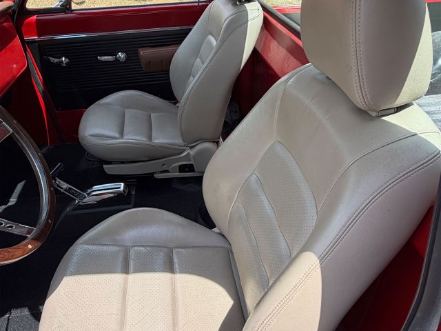 red-c10-seats.jpg