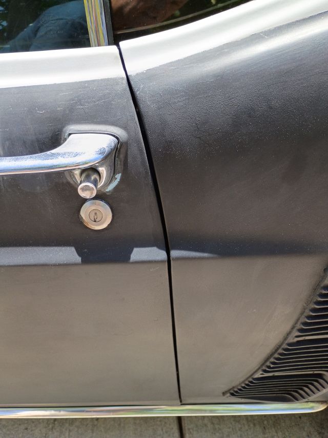 Door Gap driver rear.jpg