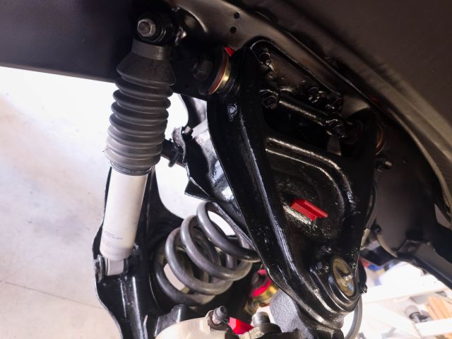 front suspension right 3 (2).jpg