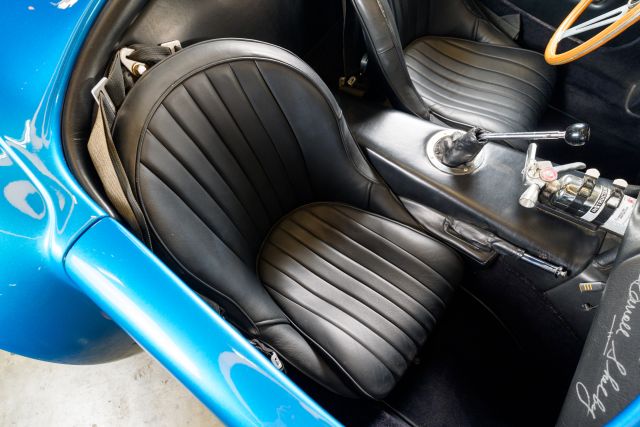 AC COBRA-90.jpg