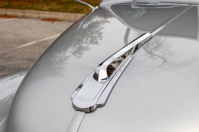 LOT_496_1949_Chevrolet_County_C-242.jpg
