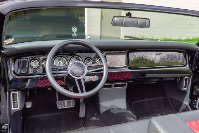 054 - Lincoln_1966 Continental Custom Roadster_20260406.jpg