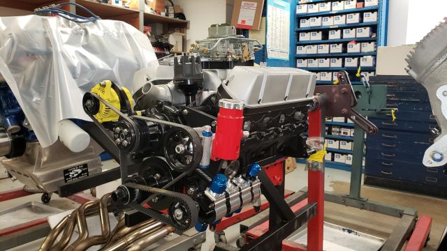 8_ENGINE_BUILD.jpg