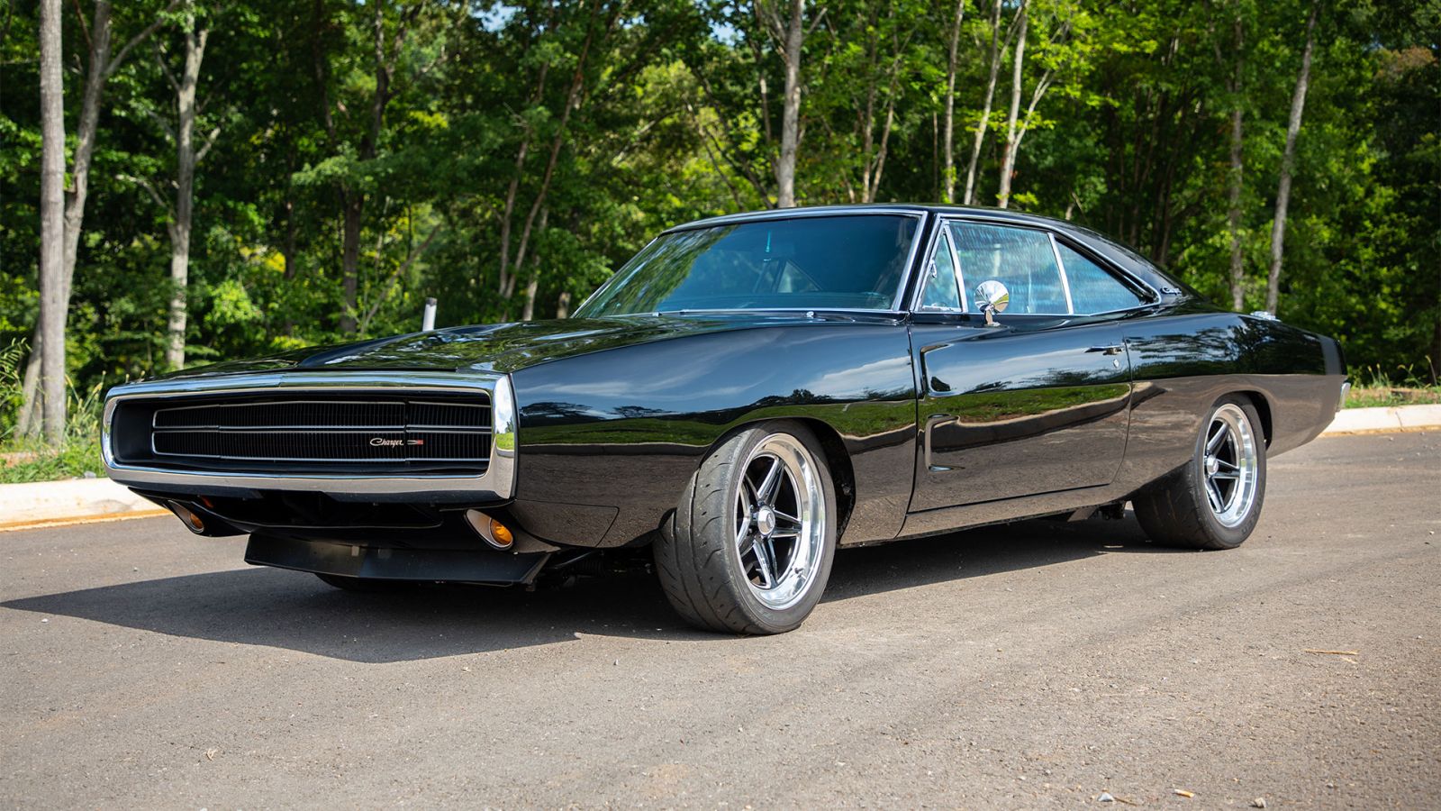 rm33-charger-hero-new.jpg