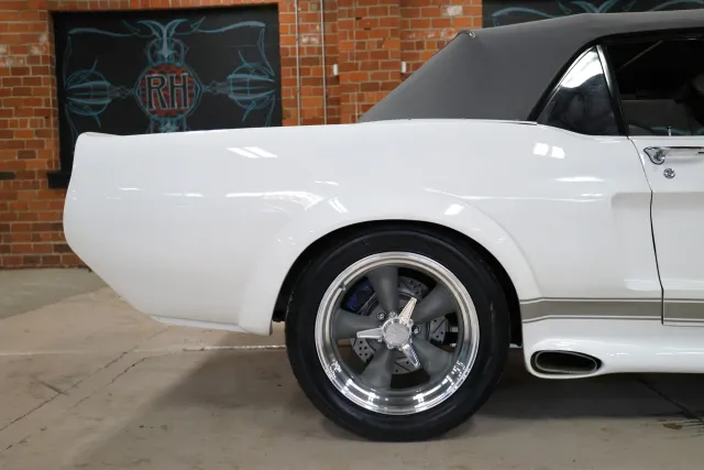 1967-ford-mustang-2dr-convertible (13).webp