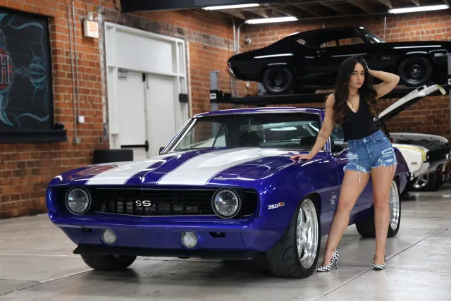 1969-chevrolet-camaro-super-sport-replica.webp