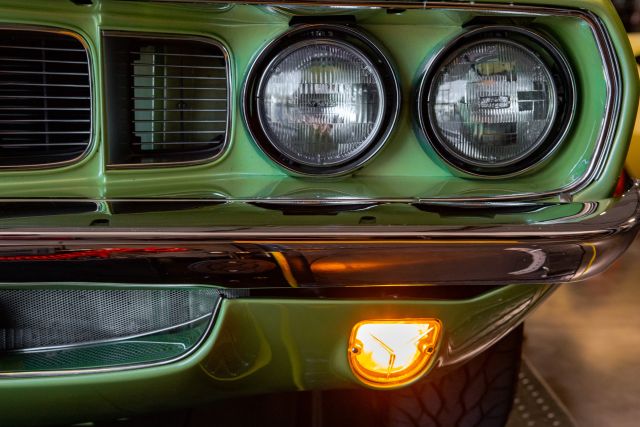 71Cuda-102.jpg